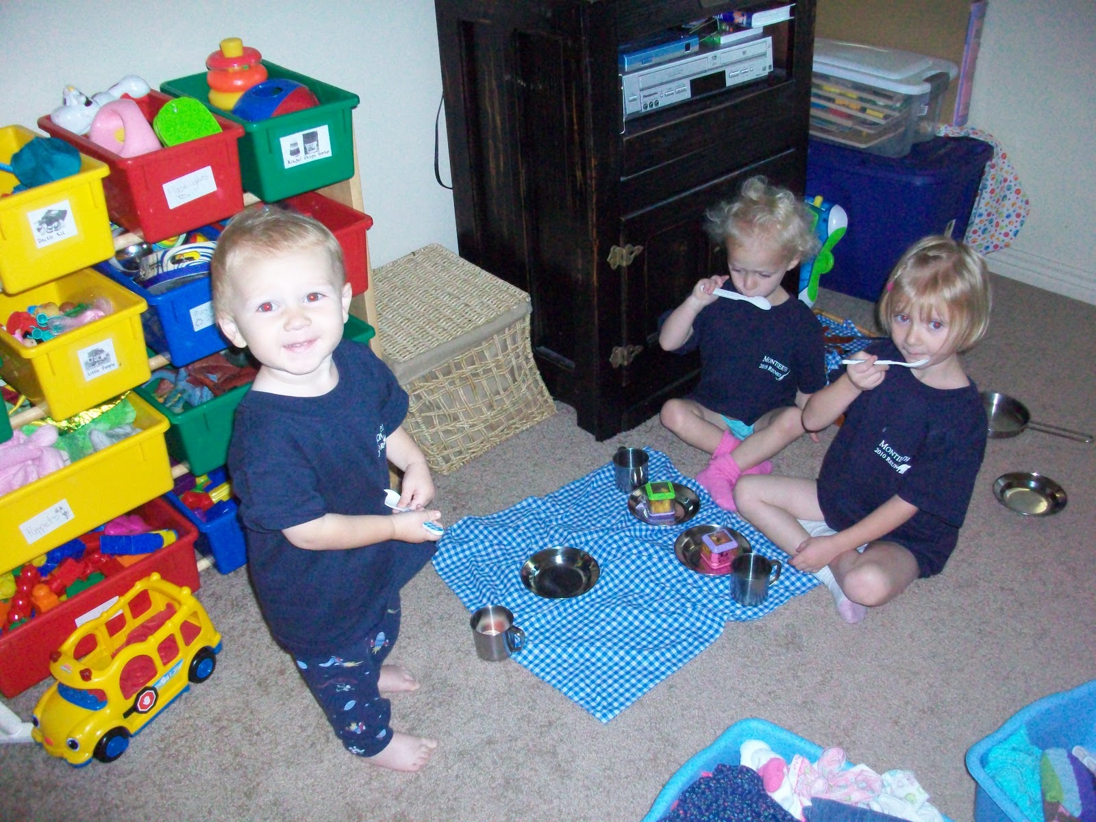 Images Of Children Playing Together