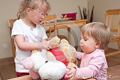 Images Of Children Playing Together